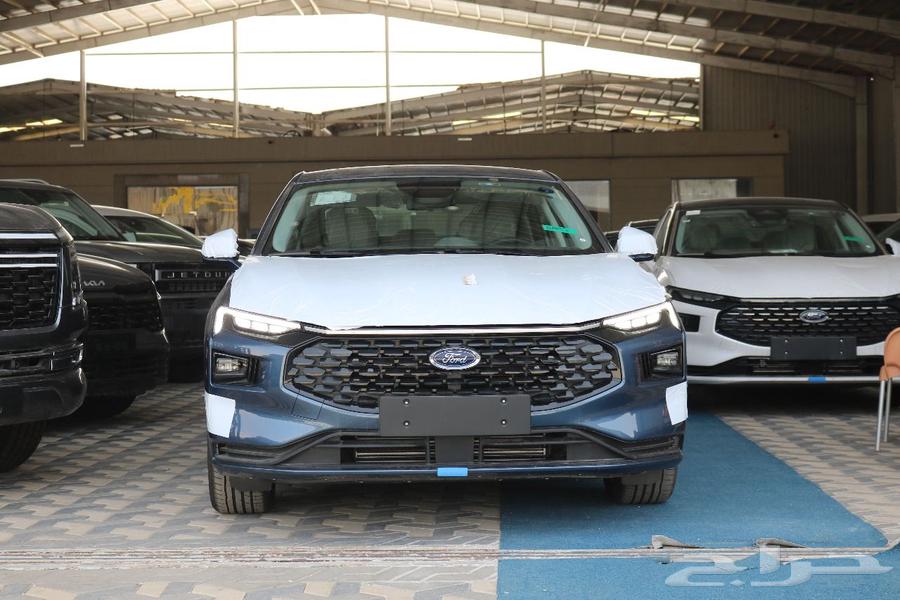 فورد تورس ترند موديل السيارة 202564374905647491112