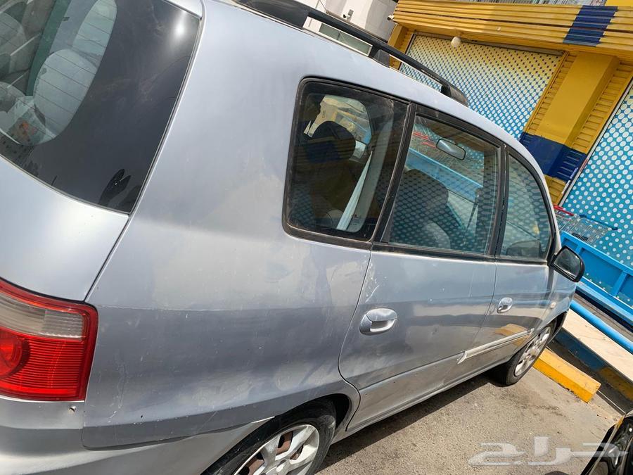 كيا كارنس واجن 200664372960170626112