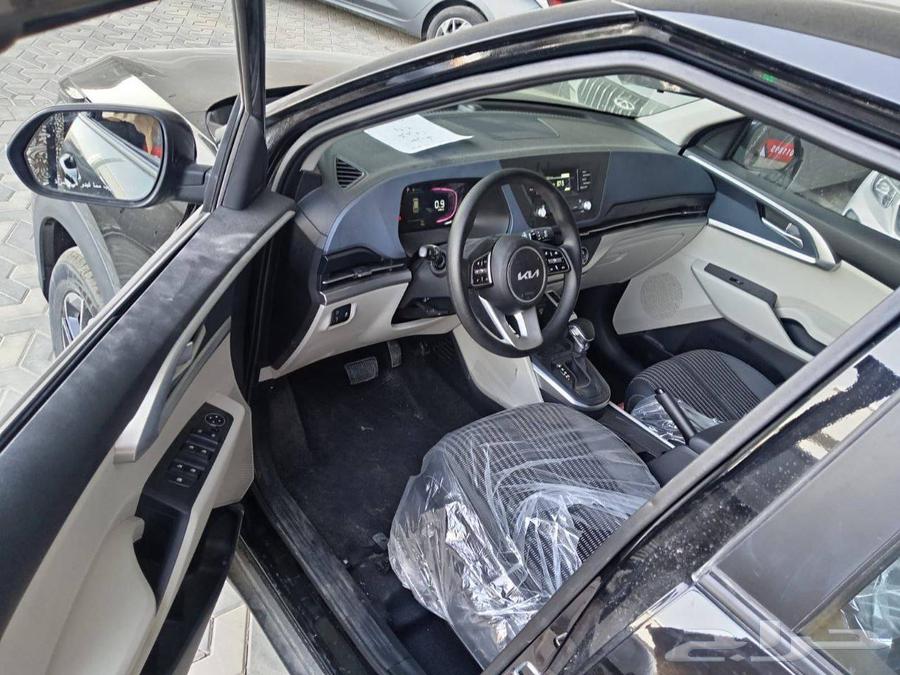 كيا كارينز استاندر ونص فل موديل 25 كاش وتقسيط64380833236610114