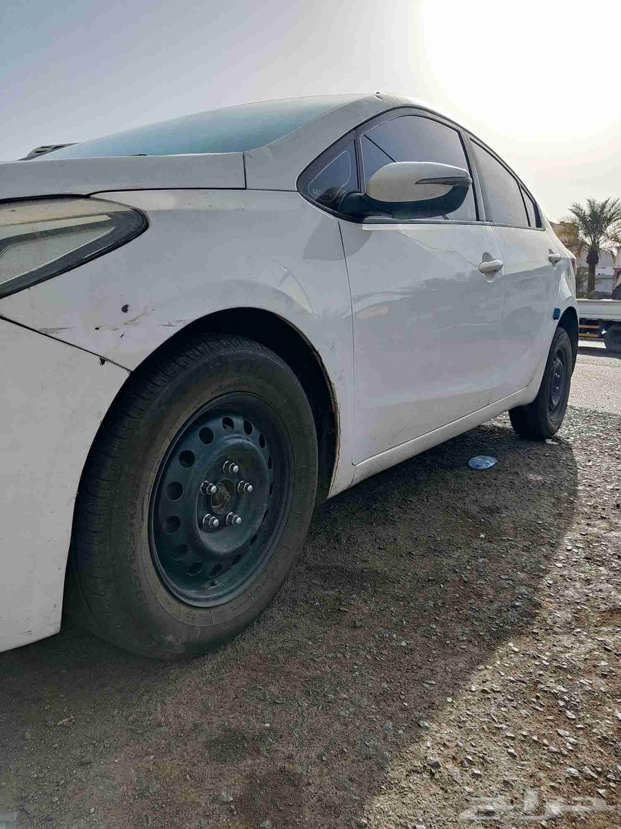 كيا سيراتو 2017 للبدل بجنوط 16 او 17 5 مسامير64381164103297112