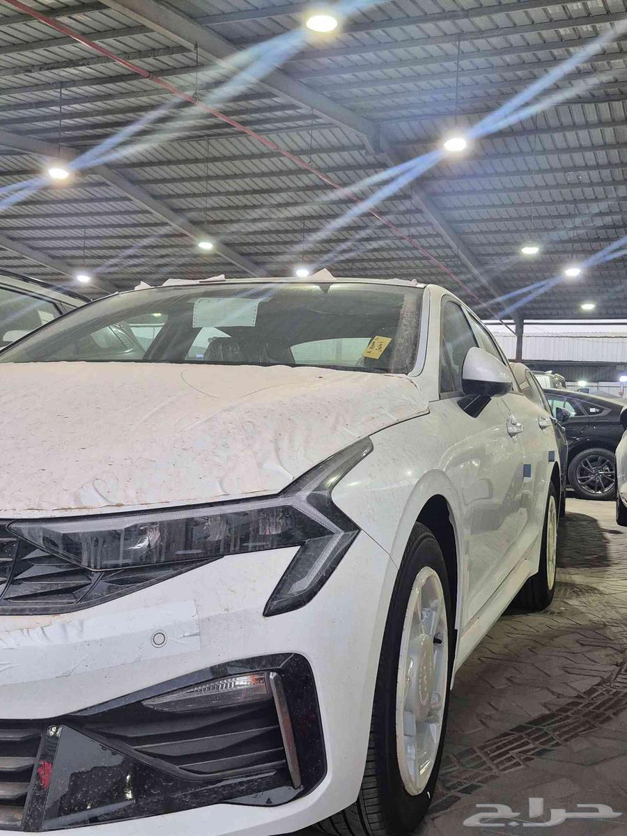 كيا k5 استاندر مطور فتحه سقف64382514195586110