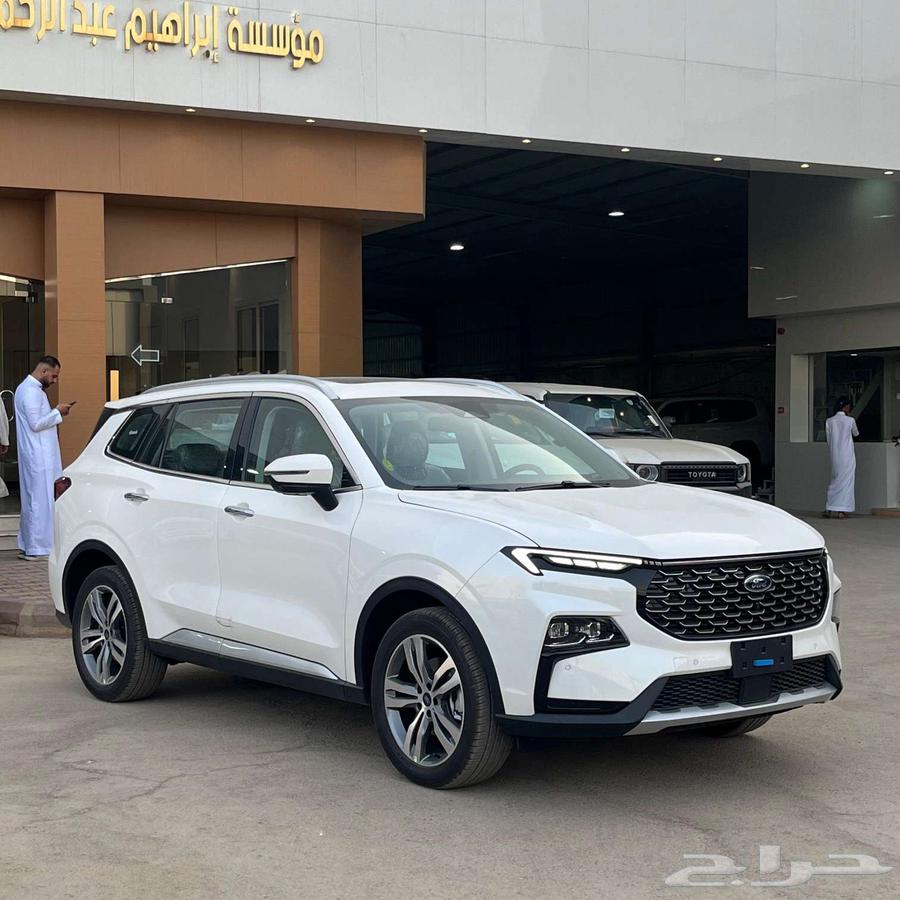 فورد تريتوري تيتانيوم 202564374363833857112