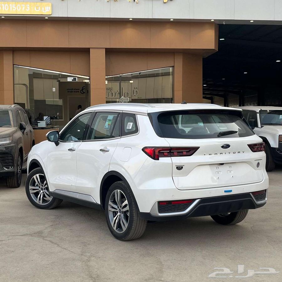 فورد تريتوري تيتانيوم 202564374363833857110