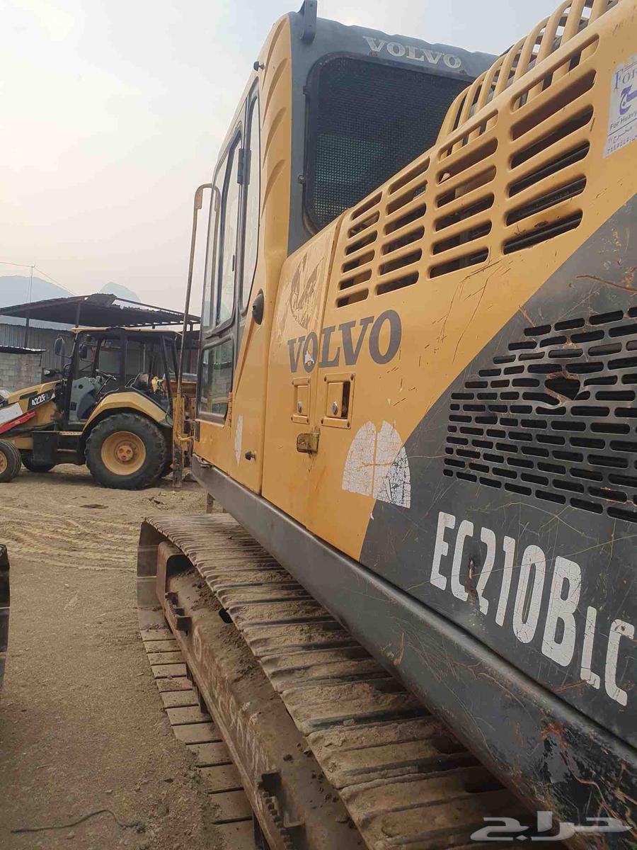 بوكلين فولفو 2008 في العقيق للبيع64373772292354111