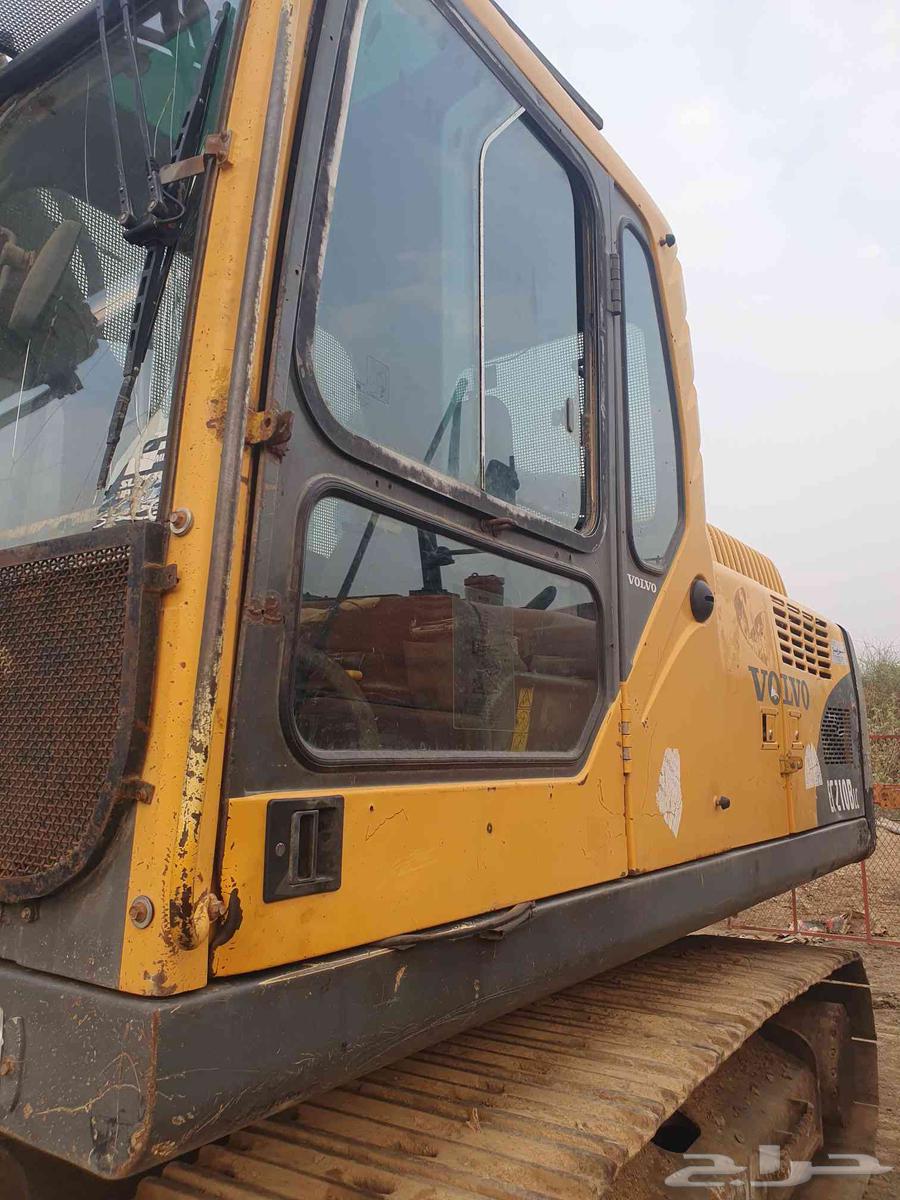 بوكلين فولفو 2008 في العقيق للبيع64373772292354110