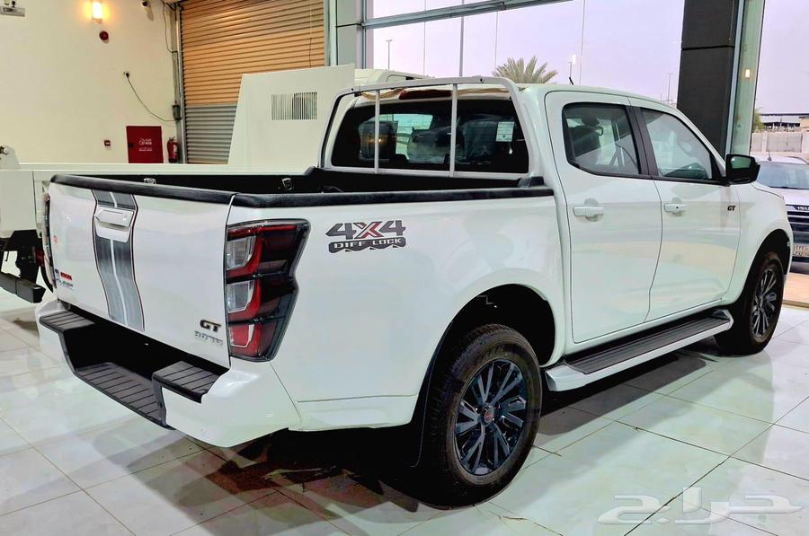 Isuzu GT Full Option 2564377063955202114