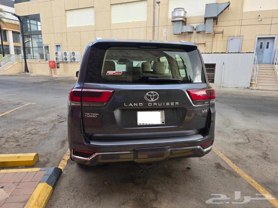 لاندكروزر في اكس VX ديزل 2024 عبداللطيف جميل كالجديد64384203203969111