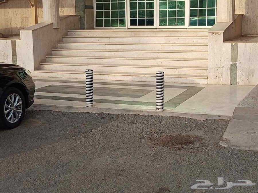 Parking Space Positioning Pole64378498656643112