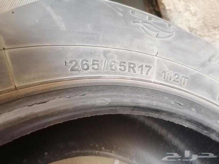 Clean, almost new tires64375008212097113