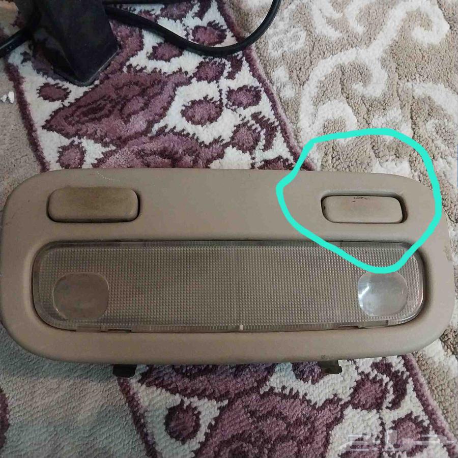 لمبة سقف كامري 2003 _ 2006 وكاله64384355292419110