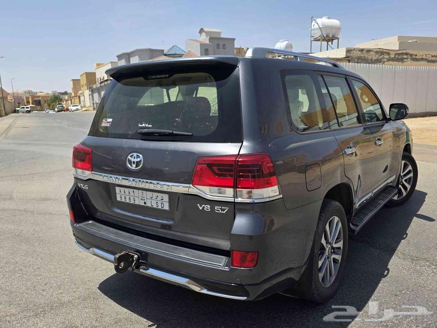 جيب لاند كروزر جي اكس ار 464383994871937110