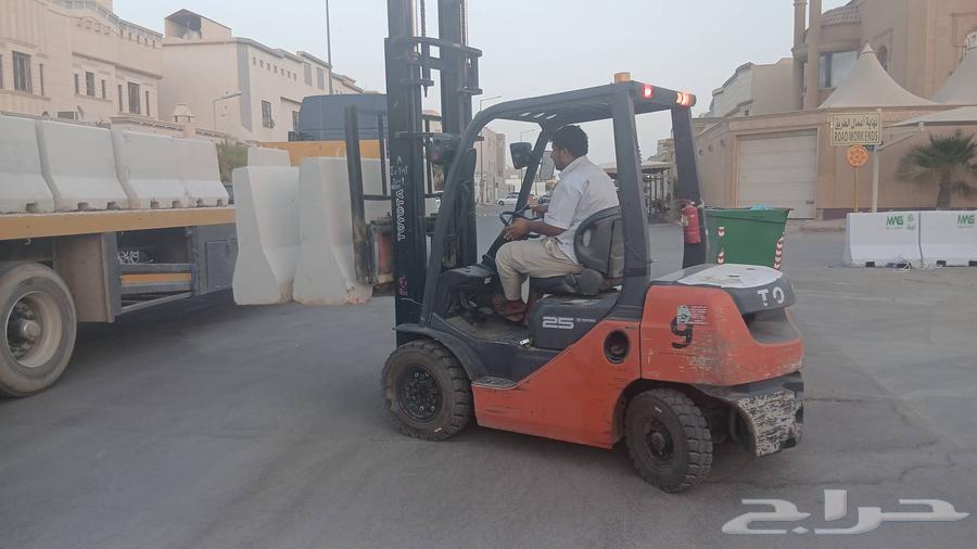 Forklifts, Cranes, and Lifts for Rent64383317110913114