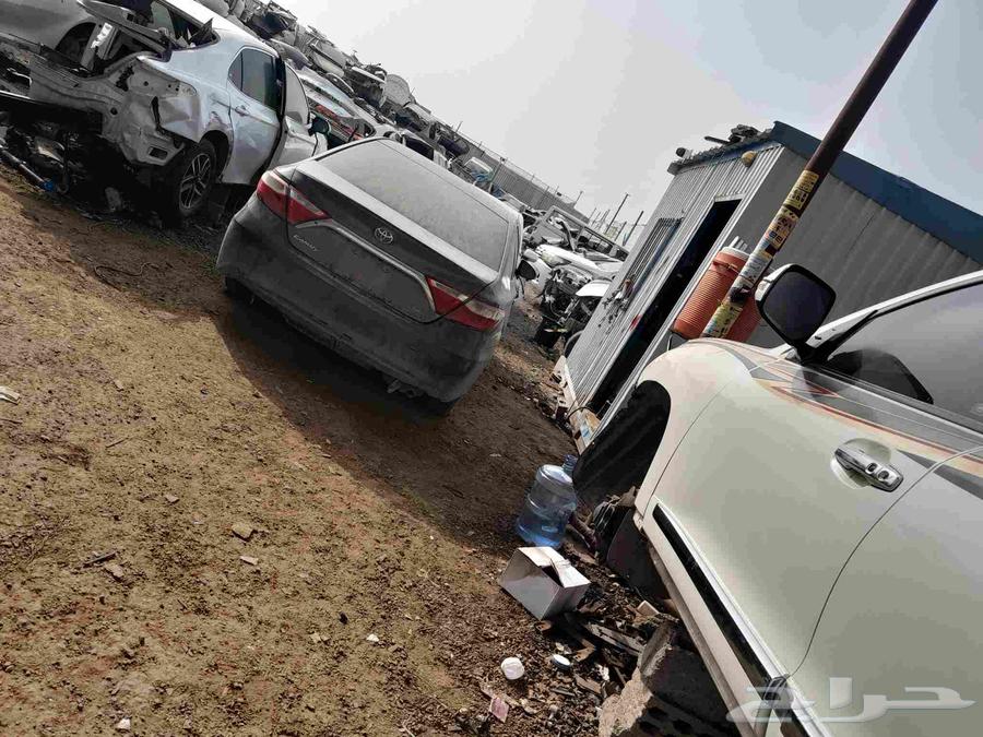 يوجد لدينا قطع غيار السيارات64379873987457112