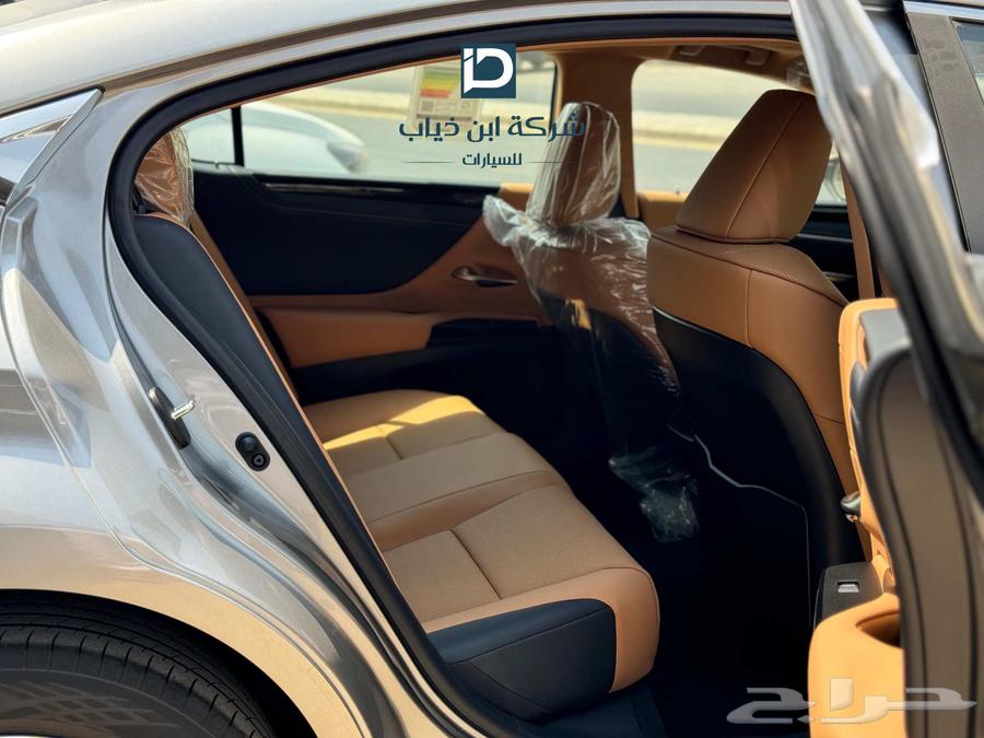 2025 Lexus Qatari 350ES Second Batch Rear Spoiler and Remote Start64374539423873112