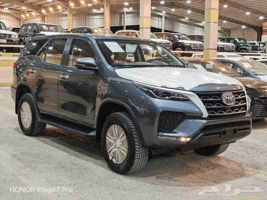 تويوتا فورشنر بنزين 4سلندر بدون دبل موديل 202564375215412482113