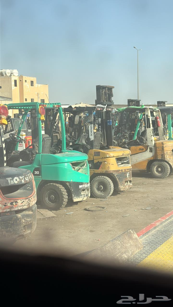 رافعة شوكيه للايجار الشهري والمشاوير64372828064898111