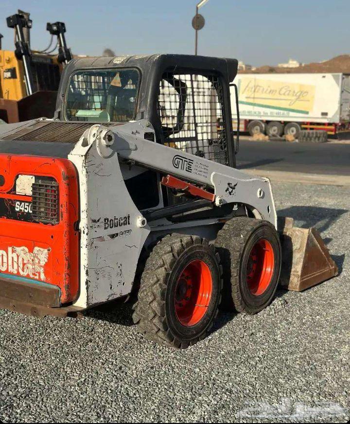 لجميع انواع المعدات الثقيله بجميع انواعها موجودين 24ساعه64373624768643111