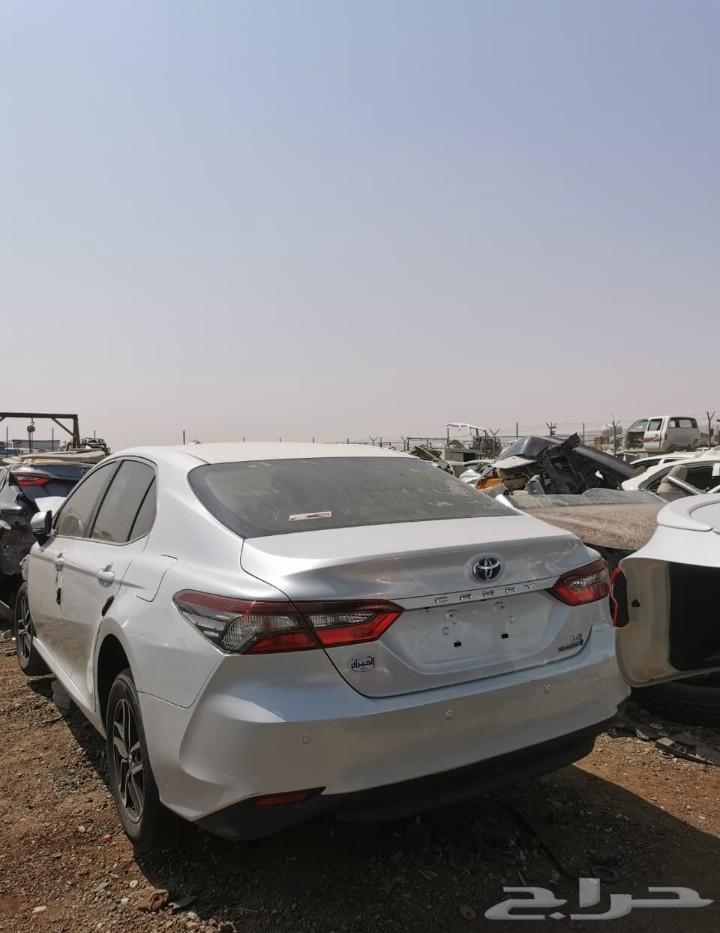 يوجد لدينا جميع انواع قطع غيار السيارات المستخدمه تشليح64384134171266111