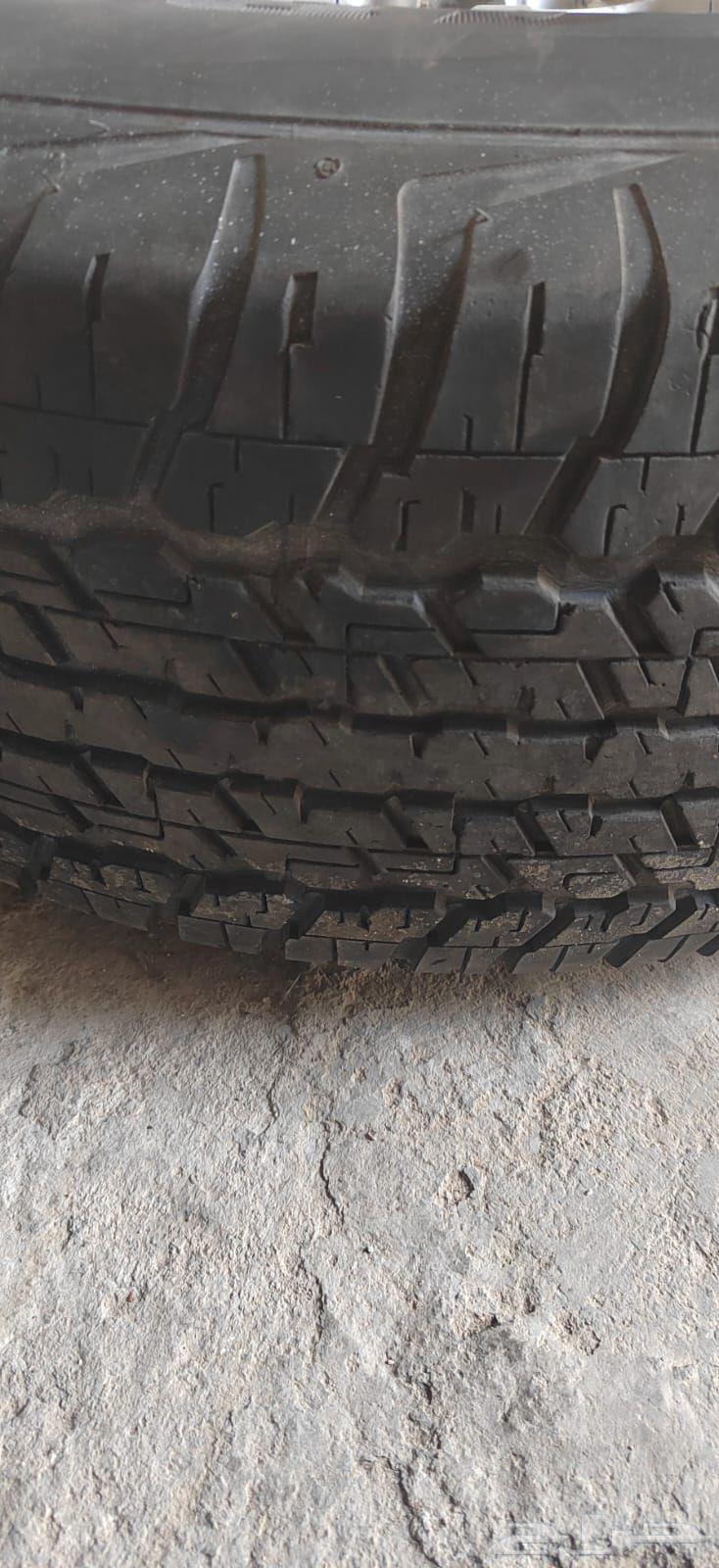 اربع جنوط وثلاثه كفرات الجنط وكاله64380041948290110