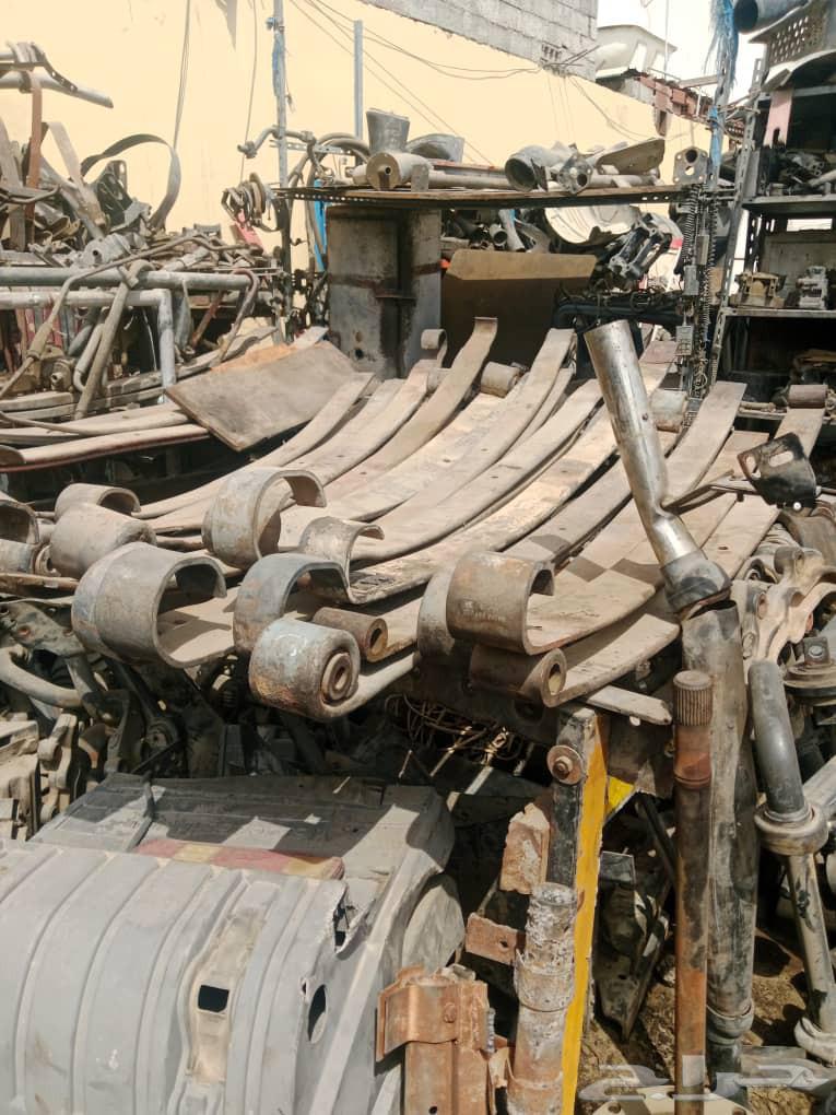 Scraping the pool of Volvo trucks and Mack64380737328131112