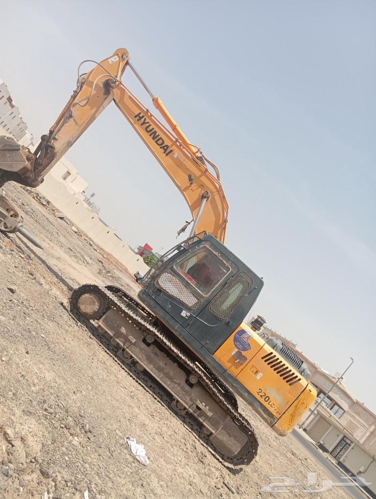 بوكلين الحفر الارضاي والخزاناته والجار شهري وسواق محترف64380434700546113