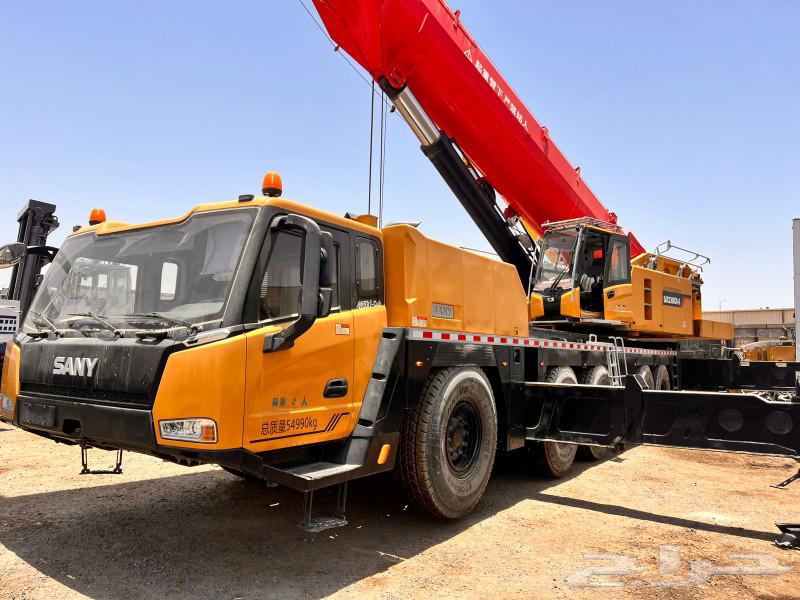 Forklifts, cranes, and lifts for rent64376750332546114