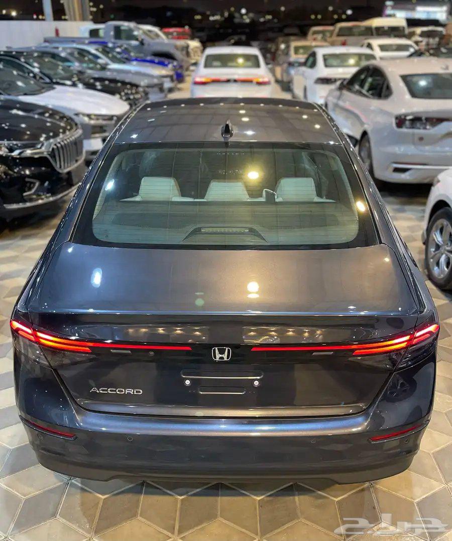 هوندا اكورد نص فل لون رمادي. 202564375230092930111