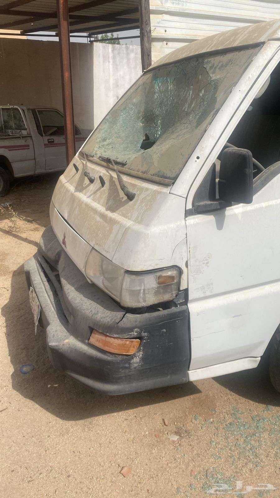 فان بضاعة متسوبيشي للبيع64376509837955113