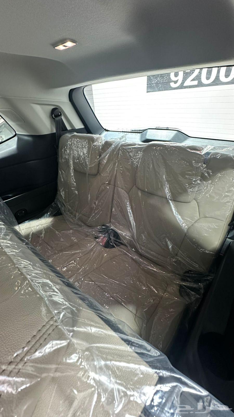 فورد افريست ستاندر و نص فل موديل 202564382362194049112