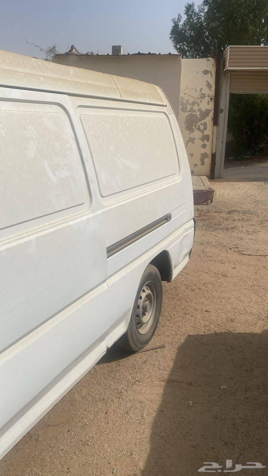 فان بضاعة متسوبيشي للبيع64376509837955112