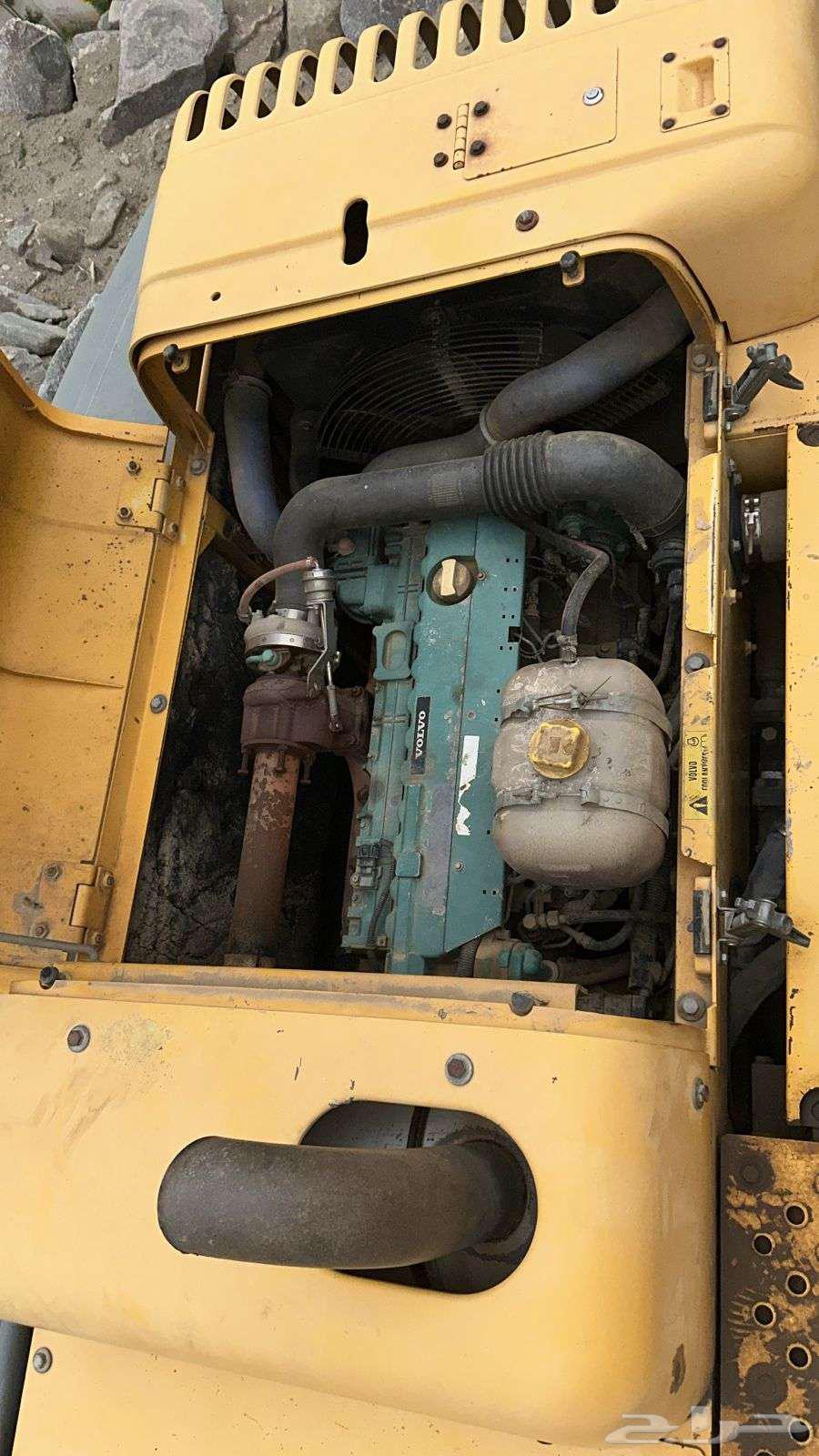 بوكلين ماشي 13الف ساعه الموقع الداير64380916015106112