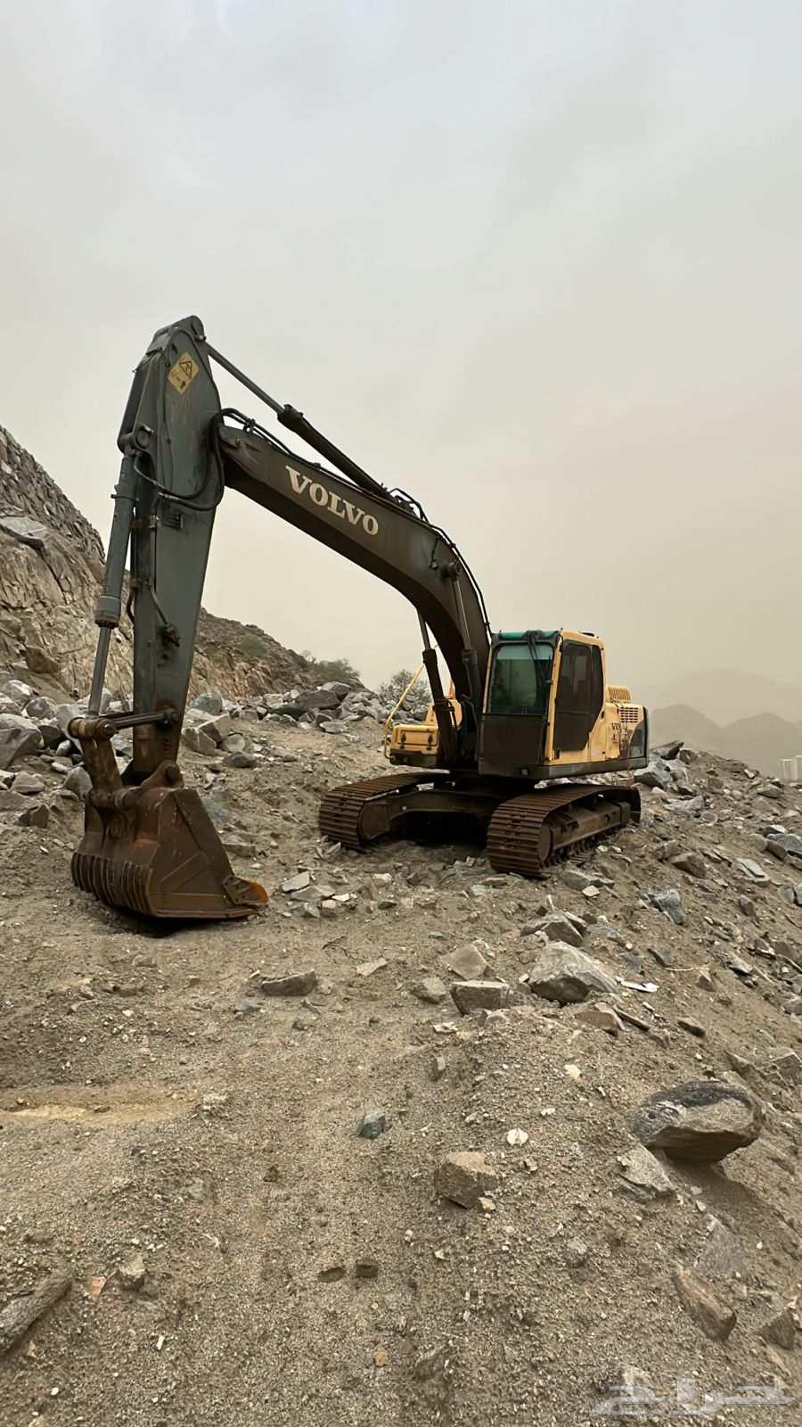 بوكلين ماشي 13الف ساعه الموقع الداير64380916015106110