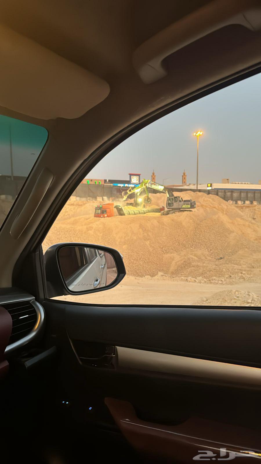 Drilling, backfilling and compaction of laboratory upper layers64384590972931114