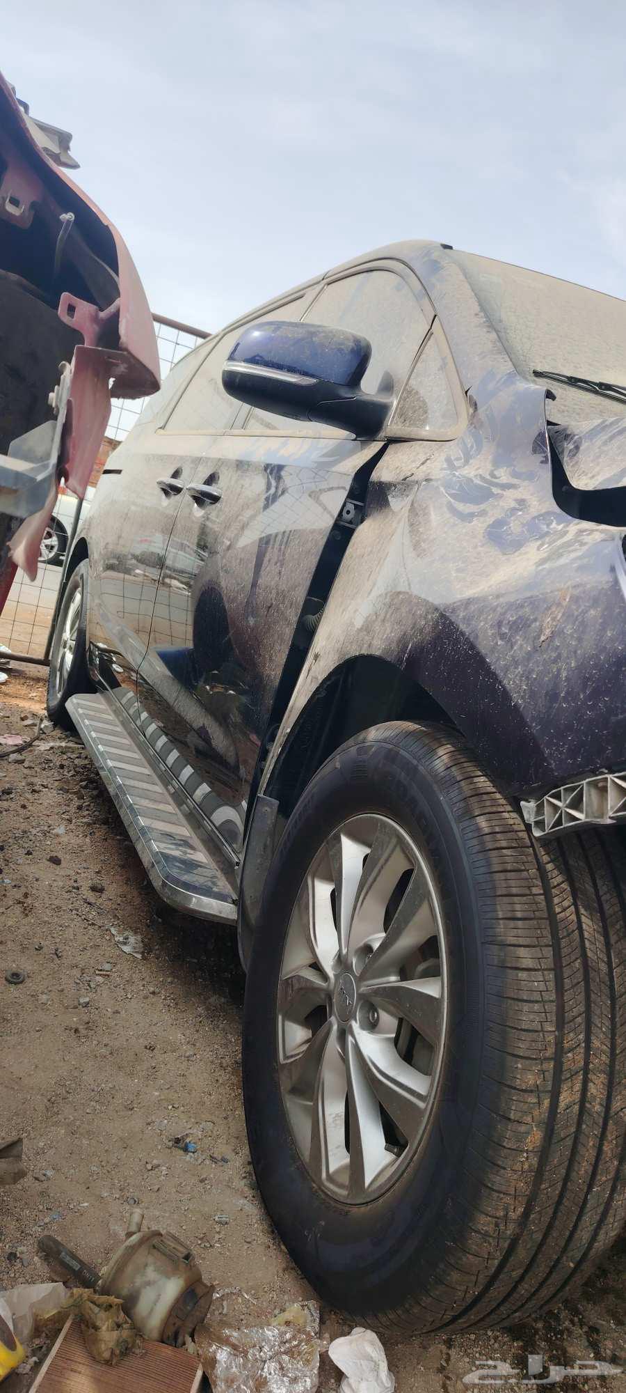 كيا كارنفال قطع غيار64379975233411111