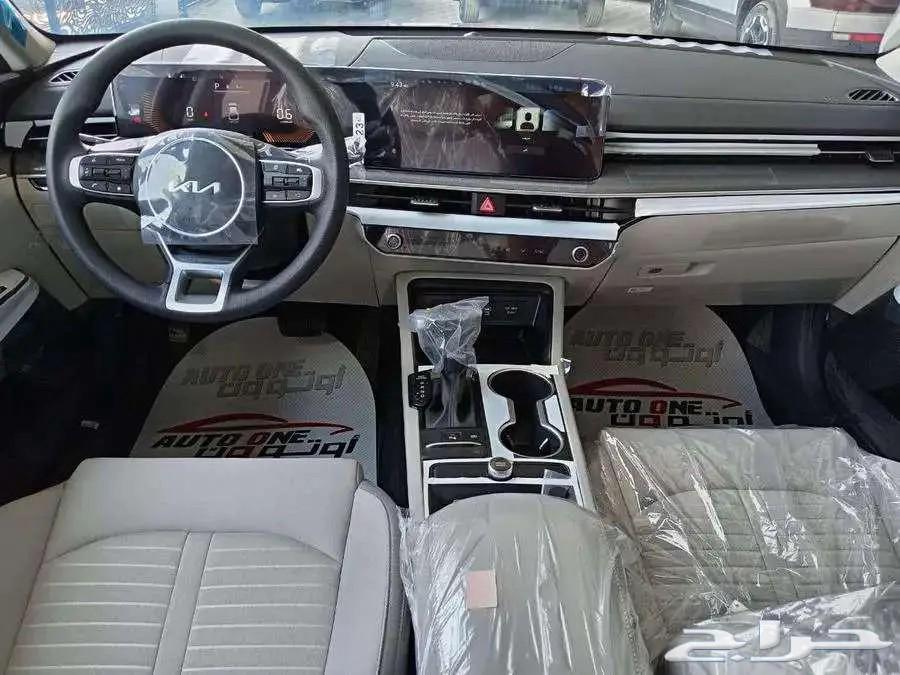 كيا k5 استاندر مطوره بفتحه سقف موديل2025 كاش و تقسيط64381809219969113