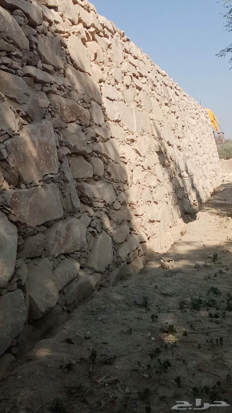 بكلين لبنيان الحجر وقص الاراضي64374363884545113