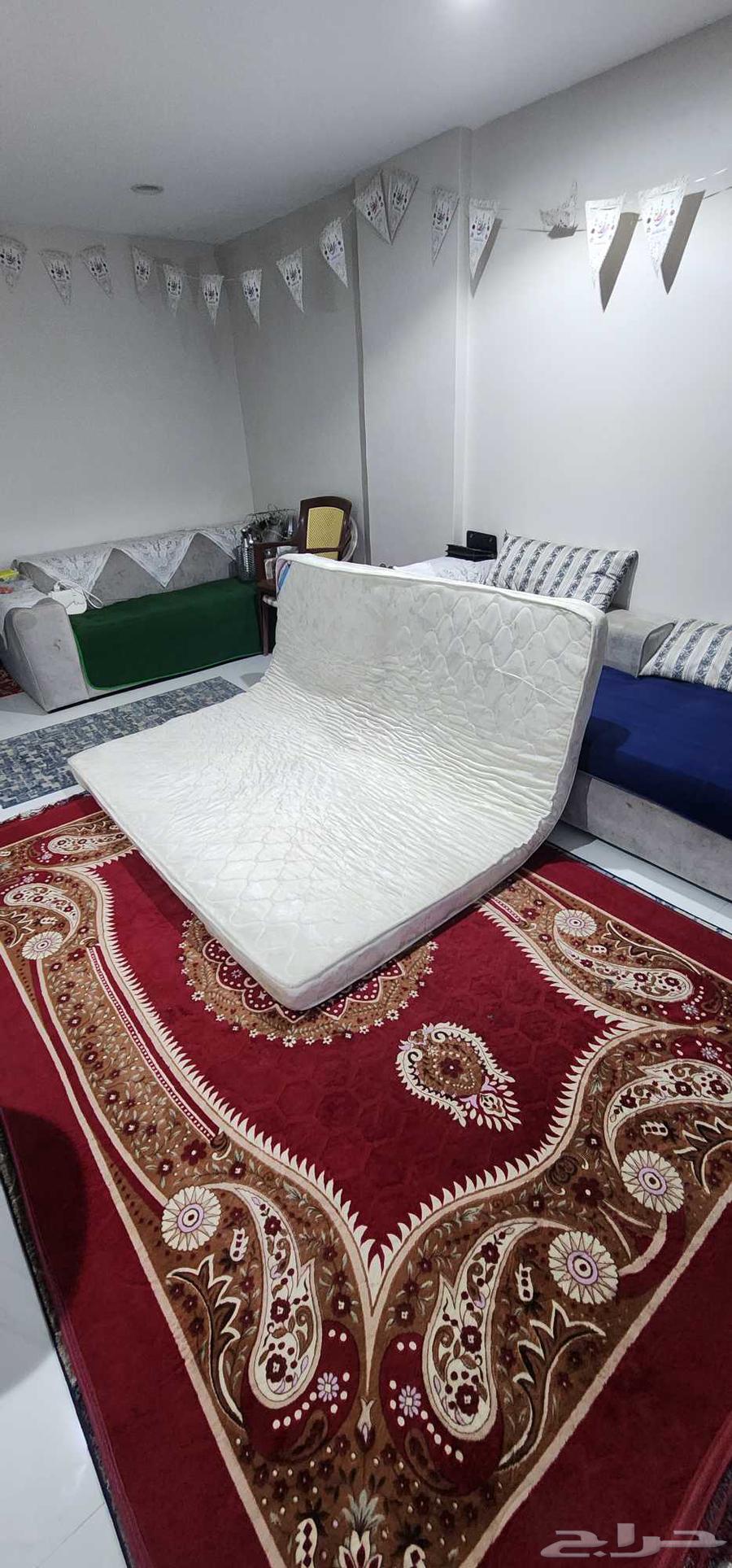 Well-maintained 2x2 size rug, final price 200 SAR64146790561665111