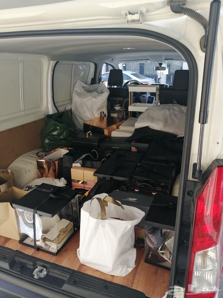 Delivery bus transporting goods to all areas of the Kingdom64378789188226111