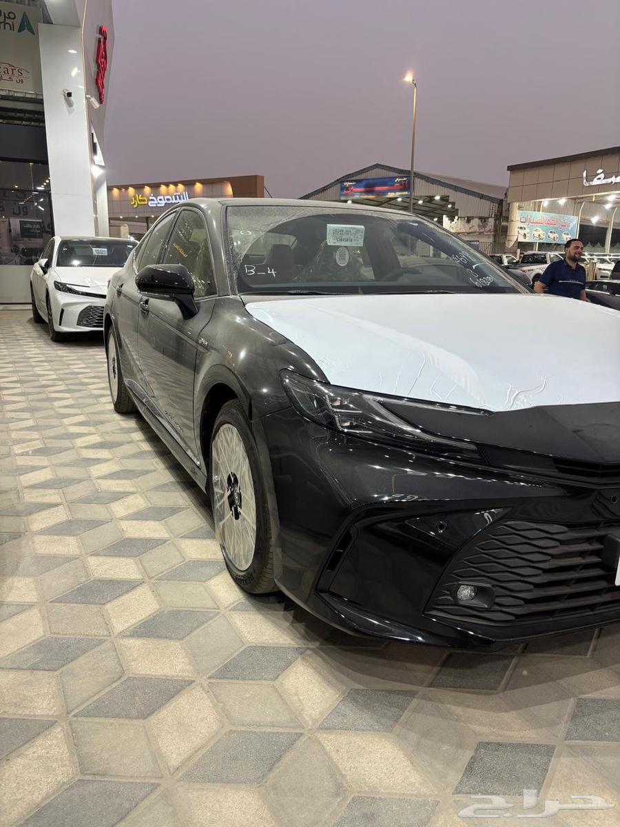 تويوتا كامري LE هايبرد 202564375632958082111