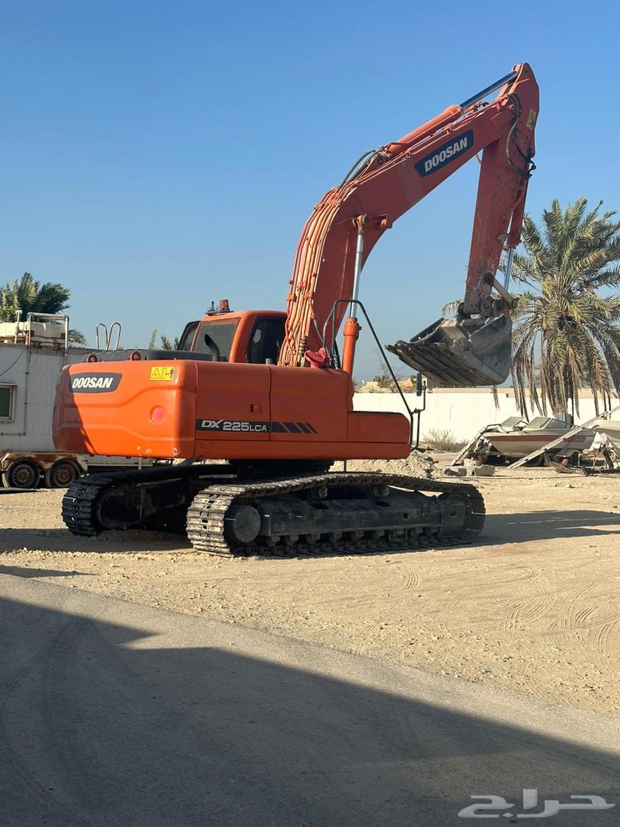 We have daily and monthly rental equipment including backhoe, JCB, bullet,64383816098049112