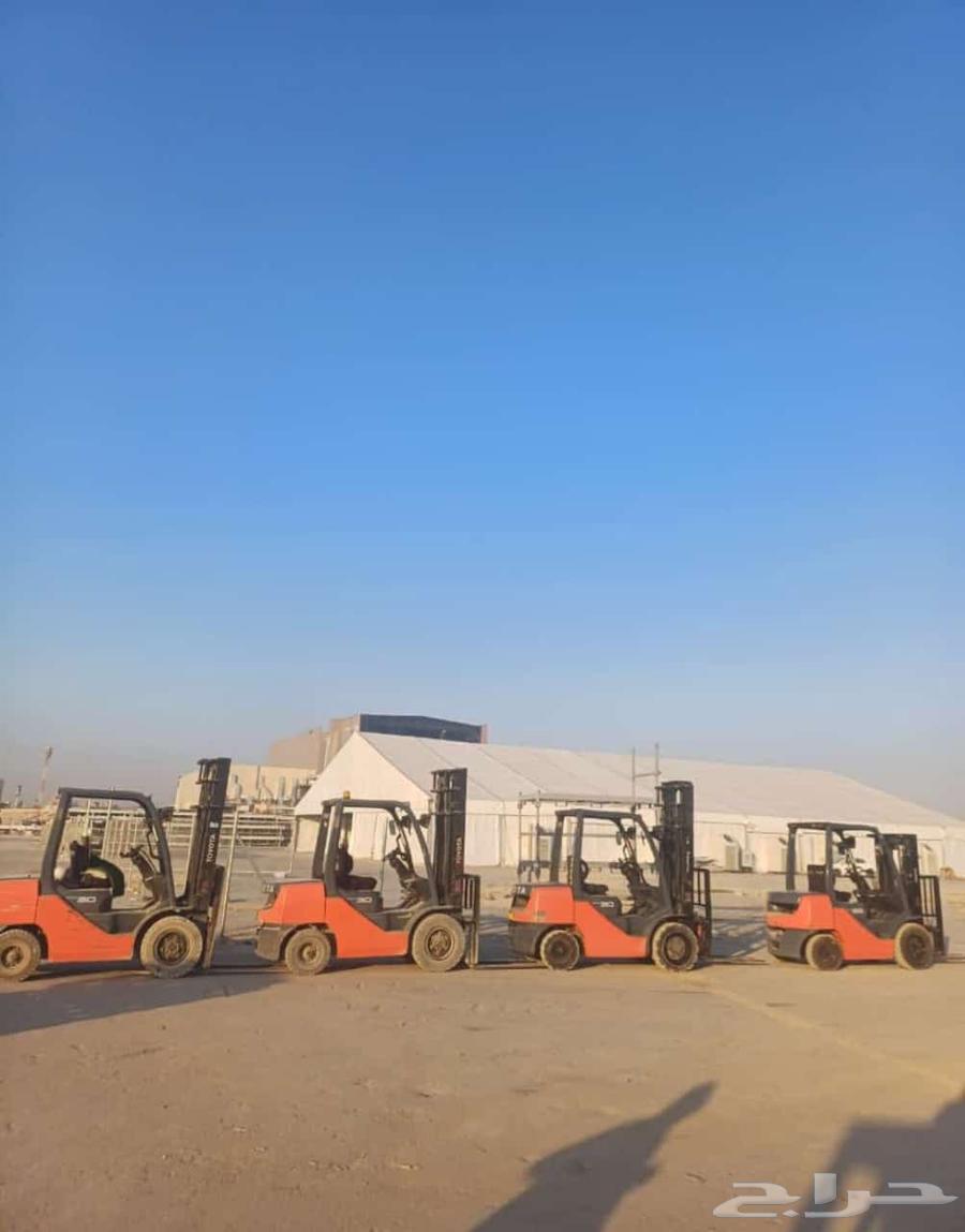 Forklifts, cranes, and loaders for rent64386570940674113
