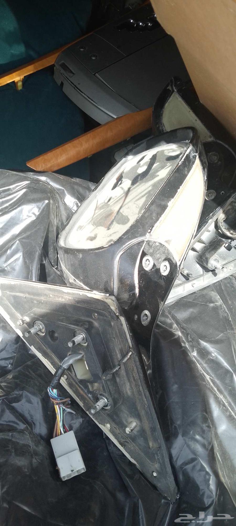 يوجد ديكور قير وديكور نظاره مع أزره فتحه السقف وسمعه يسار وم64382017884289113