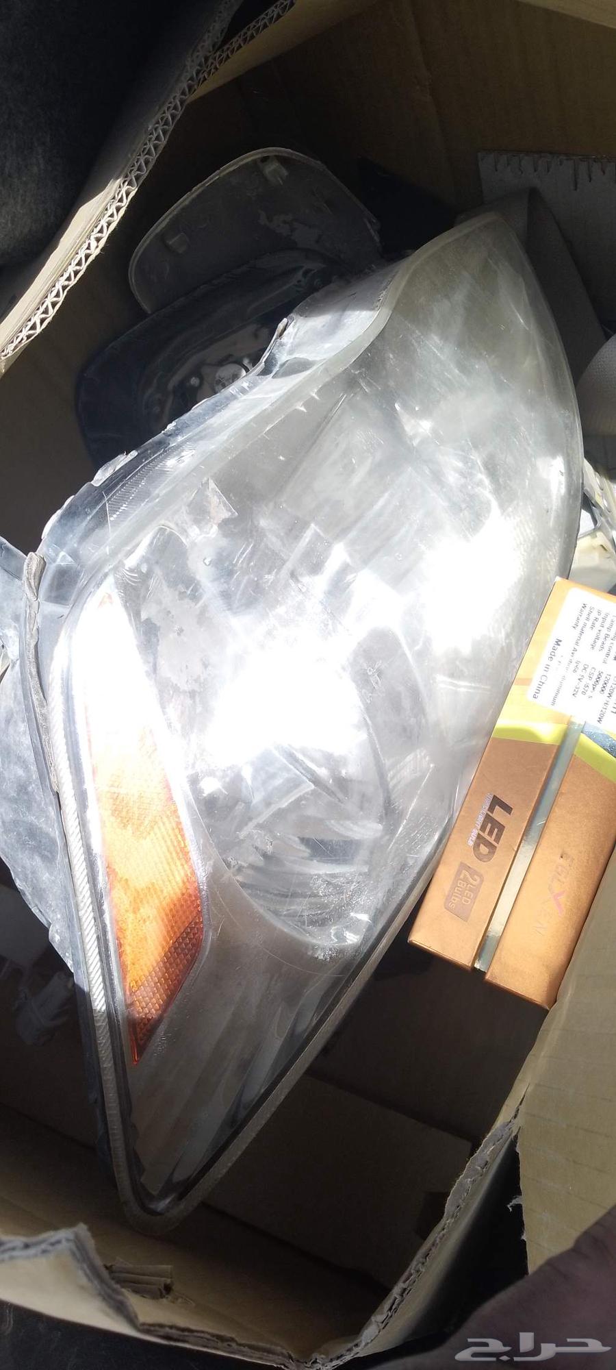 يوجد ديكور قير وديكور نظاره مع أزره فتحه السقف وسمعه يسار وم64382017884289111