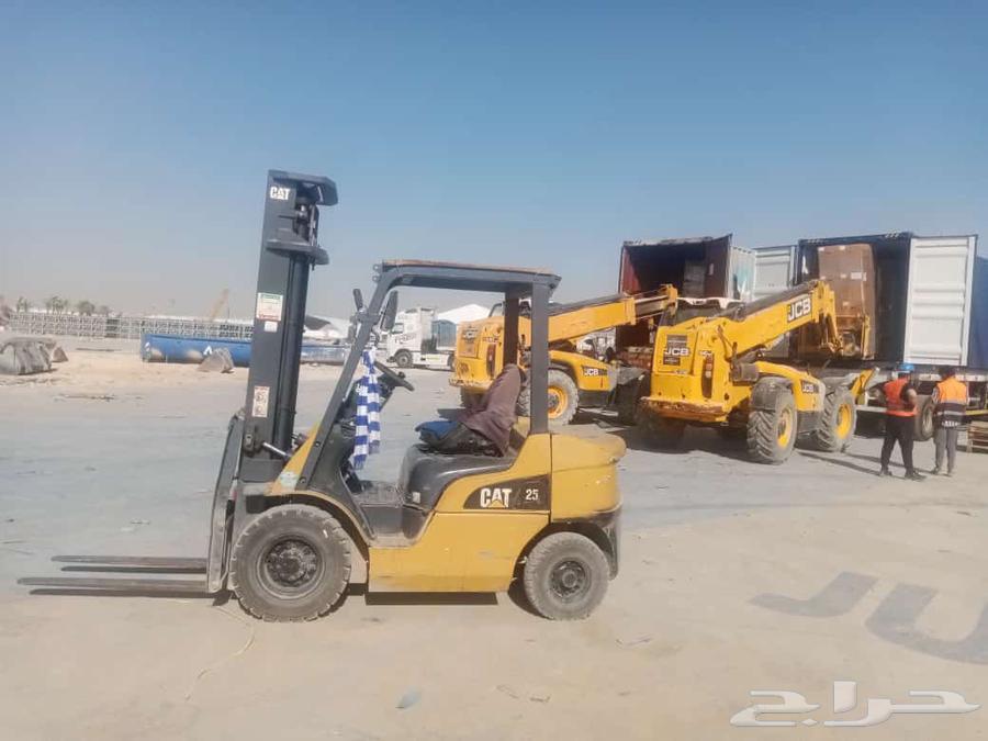 Forklifts, cranes, and loaders for rent64386570940674112