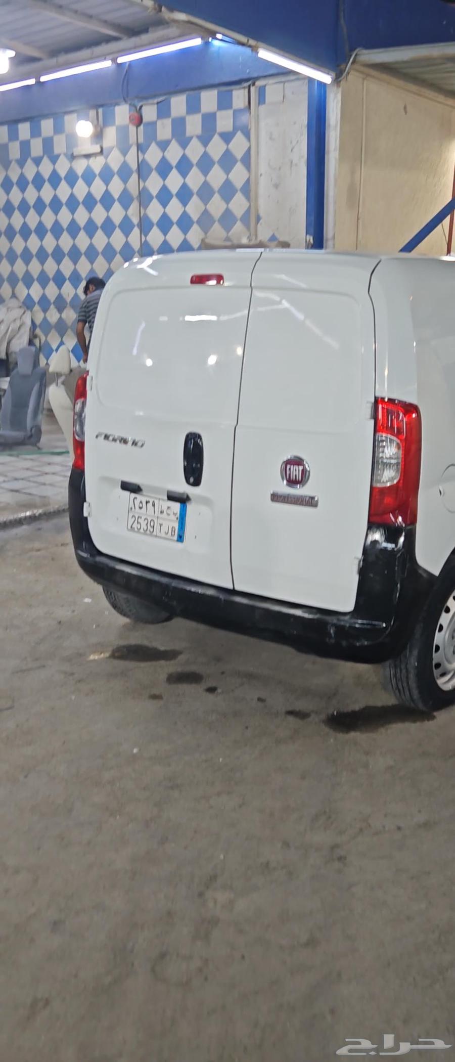 فيات بص بضايع موديل 201764385439555586110