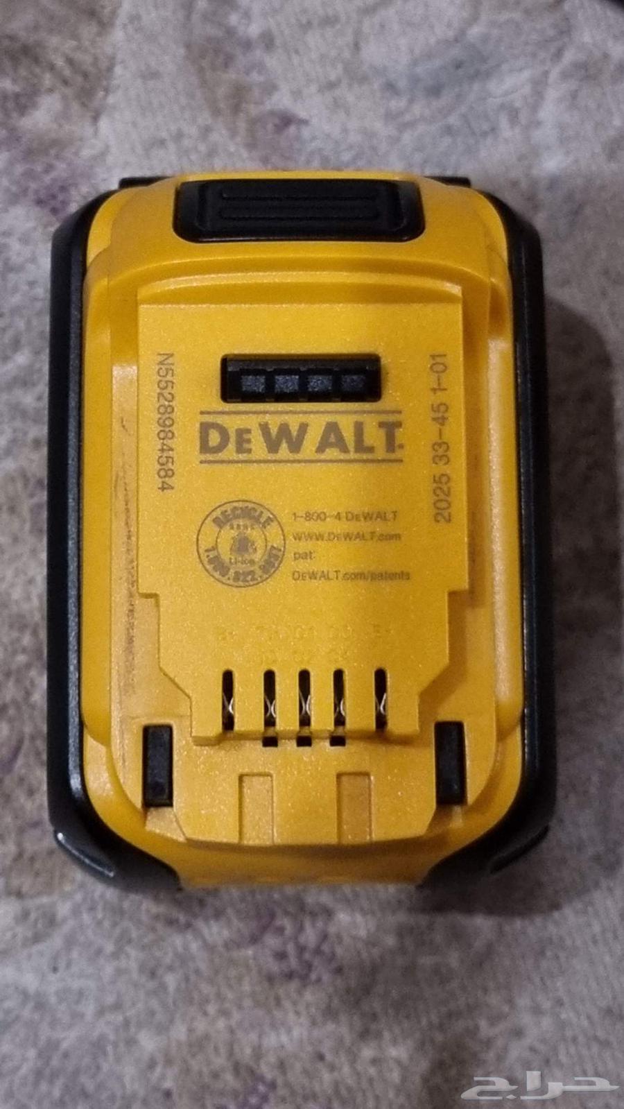 بطارية ديوالت64385704984961111