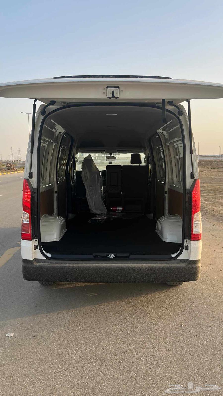 تويوتا باص سقف عالي 202564387257385090114