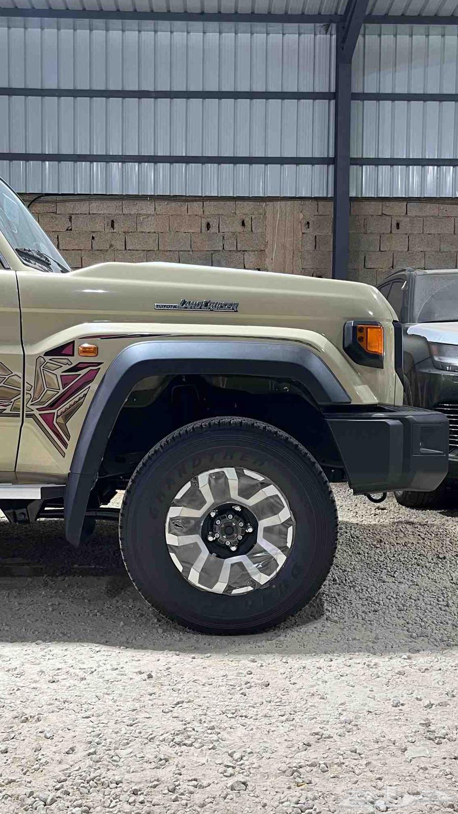 تويوتا شاص رفرف بدون ونش ونش64387159434755111