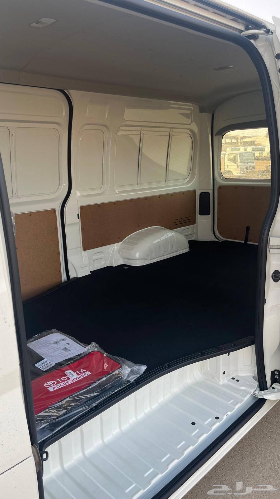 تويوتا باص سقف عالي 202564387257385090110