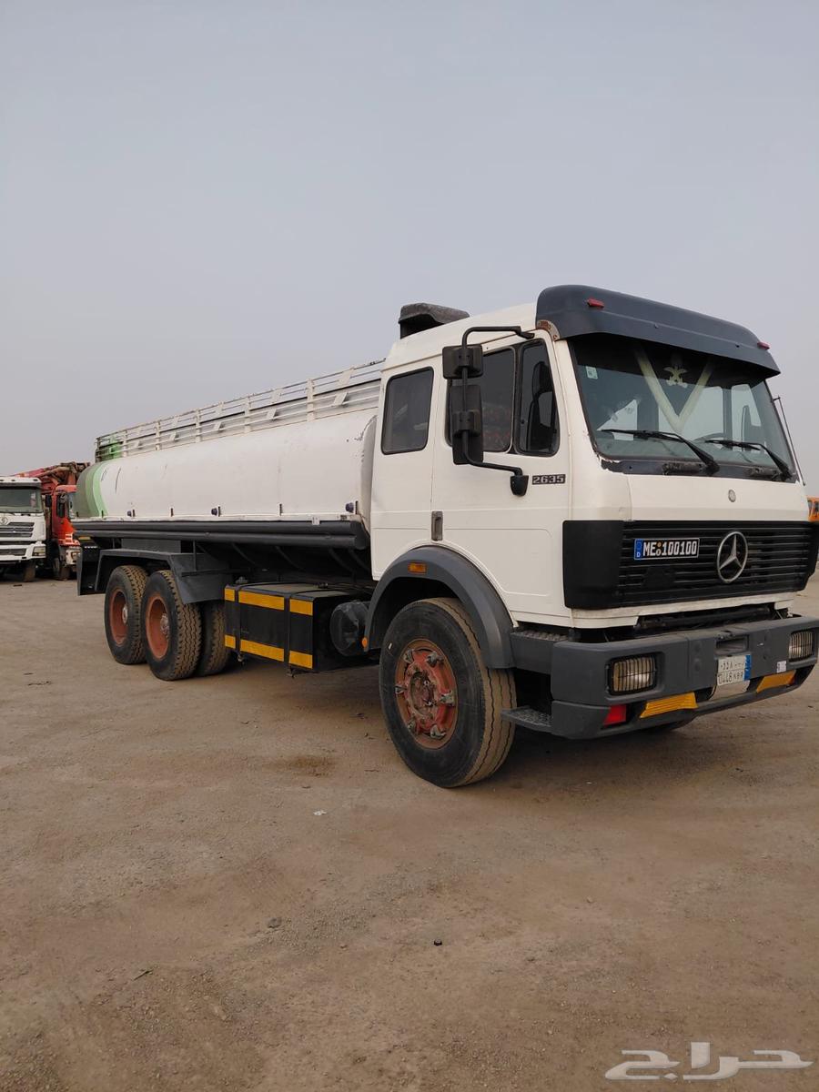 سقس البي موديل 199064387285820674112